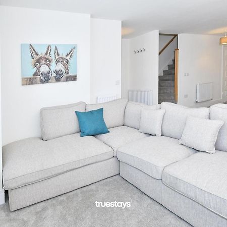 Regal House By True Stays - 3 Bedroom House In Stoke-On-Trent Eksteriør bilde