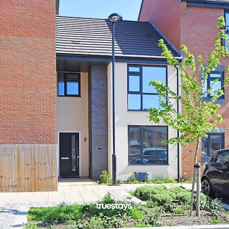 Regal House By True Stays - 3 Bedroom House In Stoke-On-Trent Eksteriør bilde