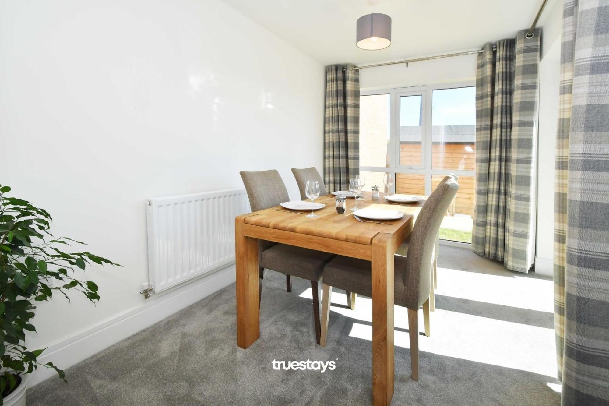 Regal House By True Stays - 3 Bedroom House In Stoke-On-Trent Eksteriør bilde