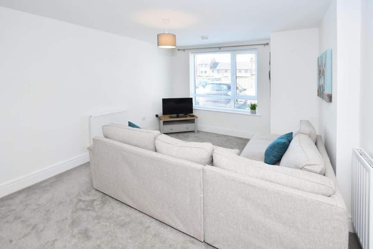 Regal House By True Stays - 3 Bedroom House In Stoke-On-Trent Eksteriør bilde