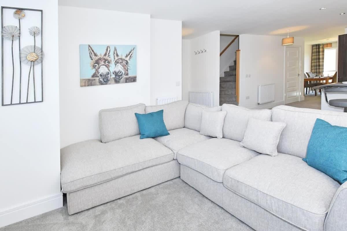 Regal House By True Stays - 3 Bedroom House In Stoke-On-Trent Eksteriør bilde
